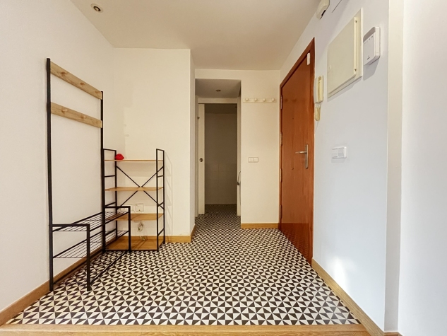 Local-loft de 45 m² a la Creu de Palau, Girona — Agenthia ref. 6444