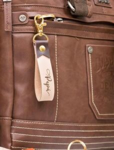Clauer de cuir personalitzable amb gravat